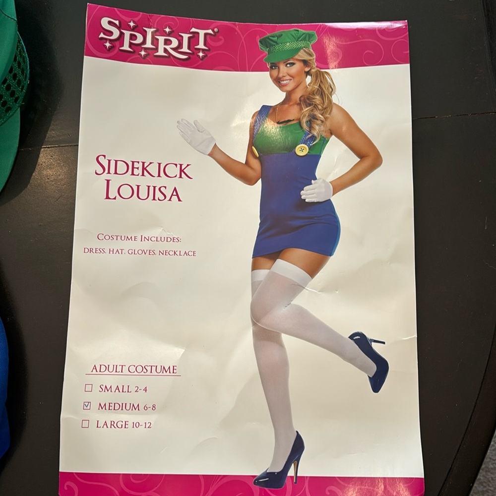 Spirit Halloween Sidekick LouisaAdult Costume Size medium (6-8)